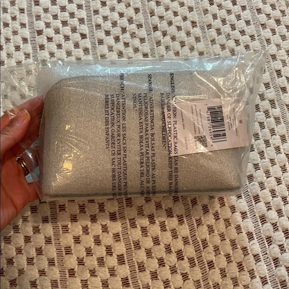 NWT Kate Spade Shimmy Glitter Small Cosmetic Case (Lunar Light Silver)